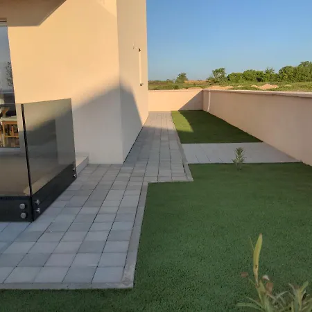 Διαμέρισμα Deluxe In 50 Meters From The Sea By Tourist Agency Leut *